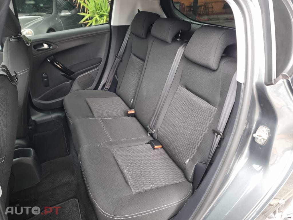 Peugeot 208 1.2 PureTech Style