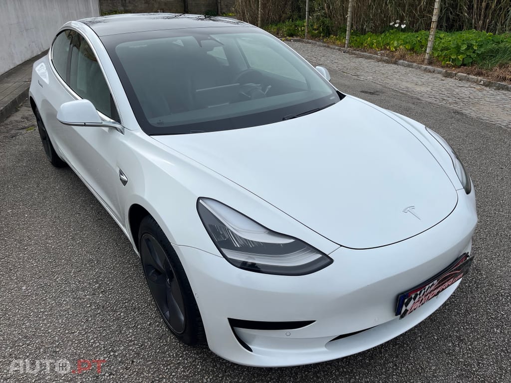 Tesla Model 3 Tração Traseira
