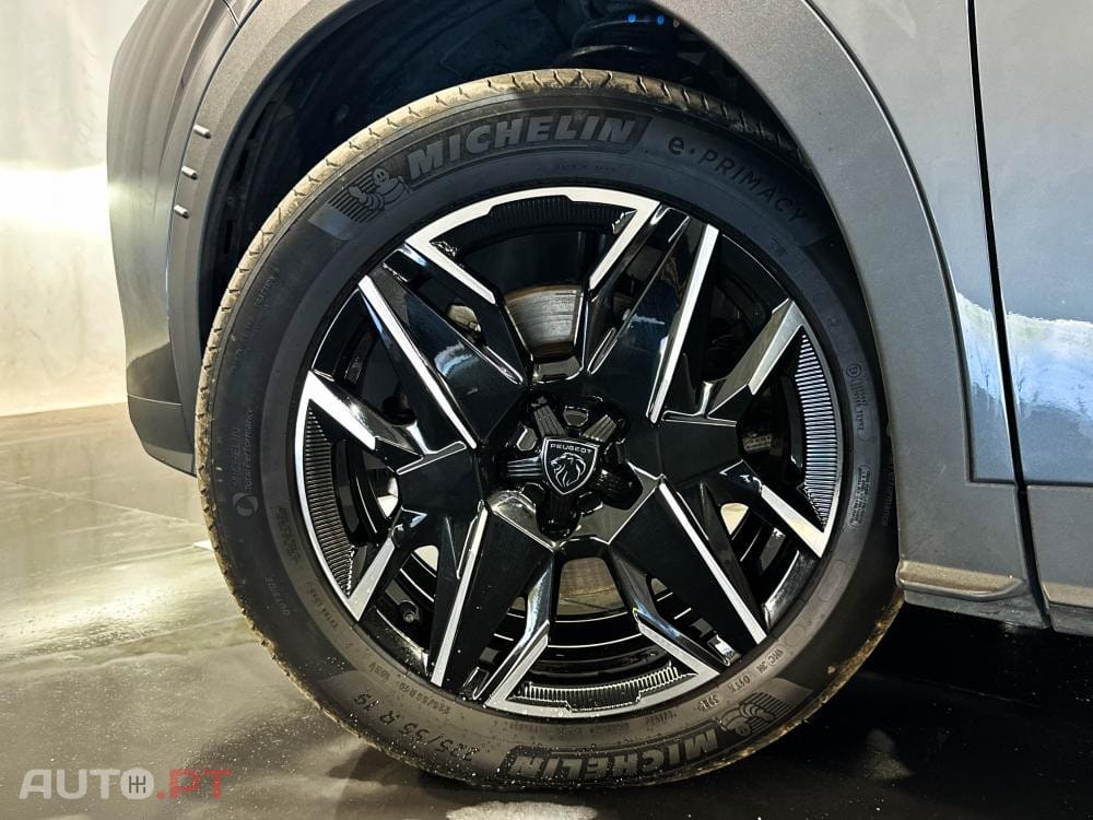 Peugeot 5008 1.2 Hybrid Allure Pack e-DCS6