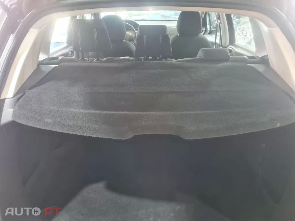 Peugeot 2008 1.2 VTi Active