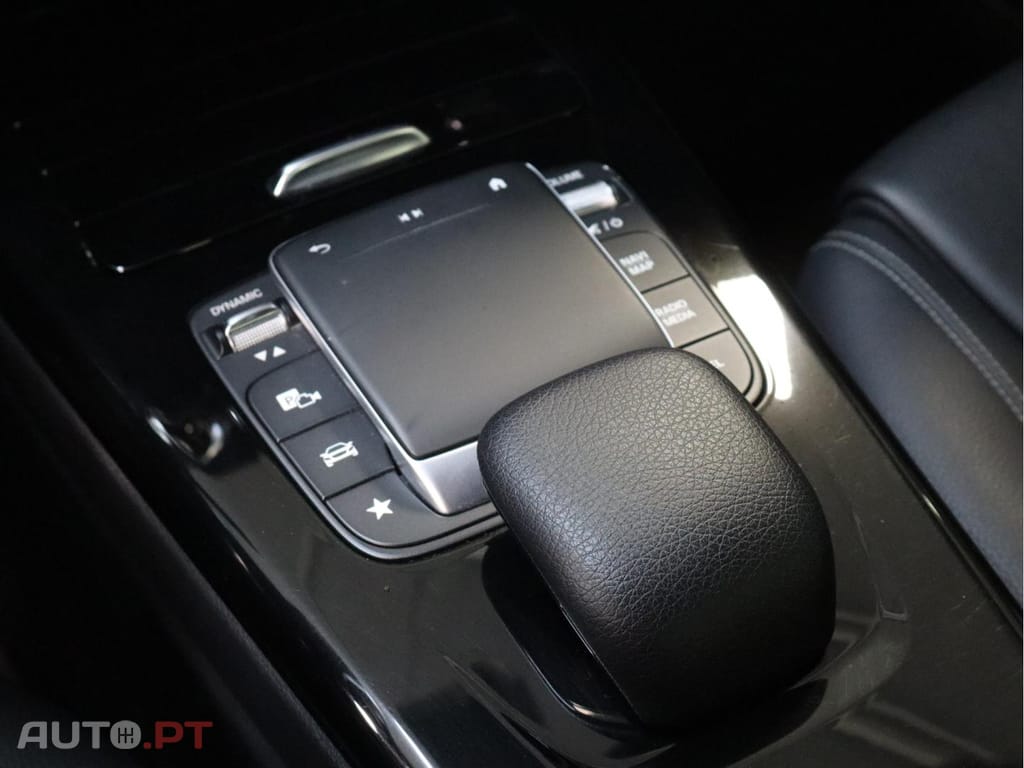 Mercedes-Benz A 250 e Auto BUSINESS LINE