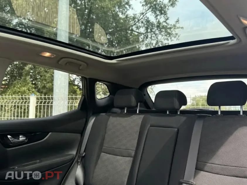 Nissan Qashqai 1.5 dCi N-Connecta 18