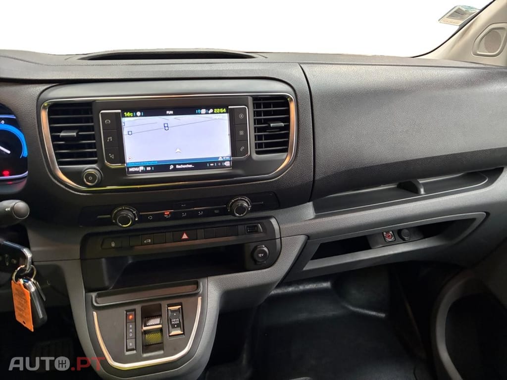 Peugeot E-Expert 75 kWh Long Asphalt