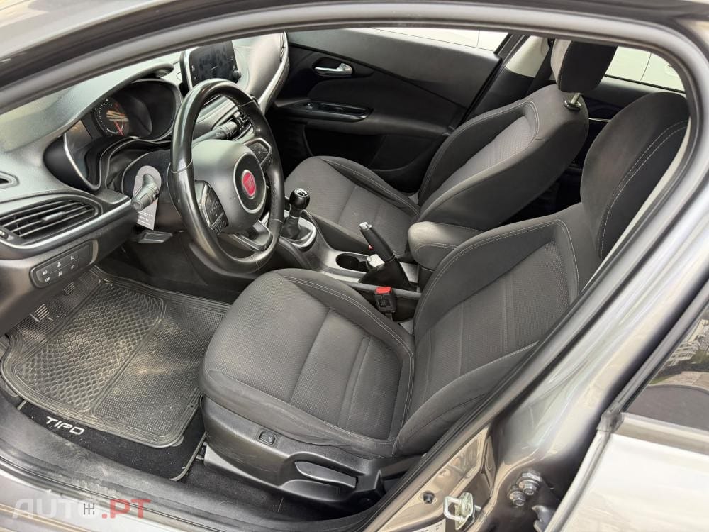 Fiat Tipo 1.3 M-Jet Lounge Tech J17