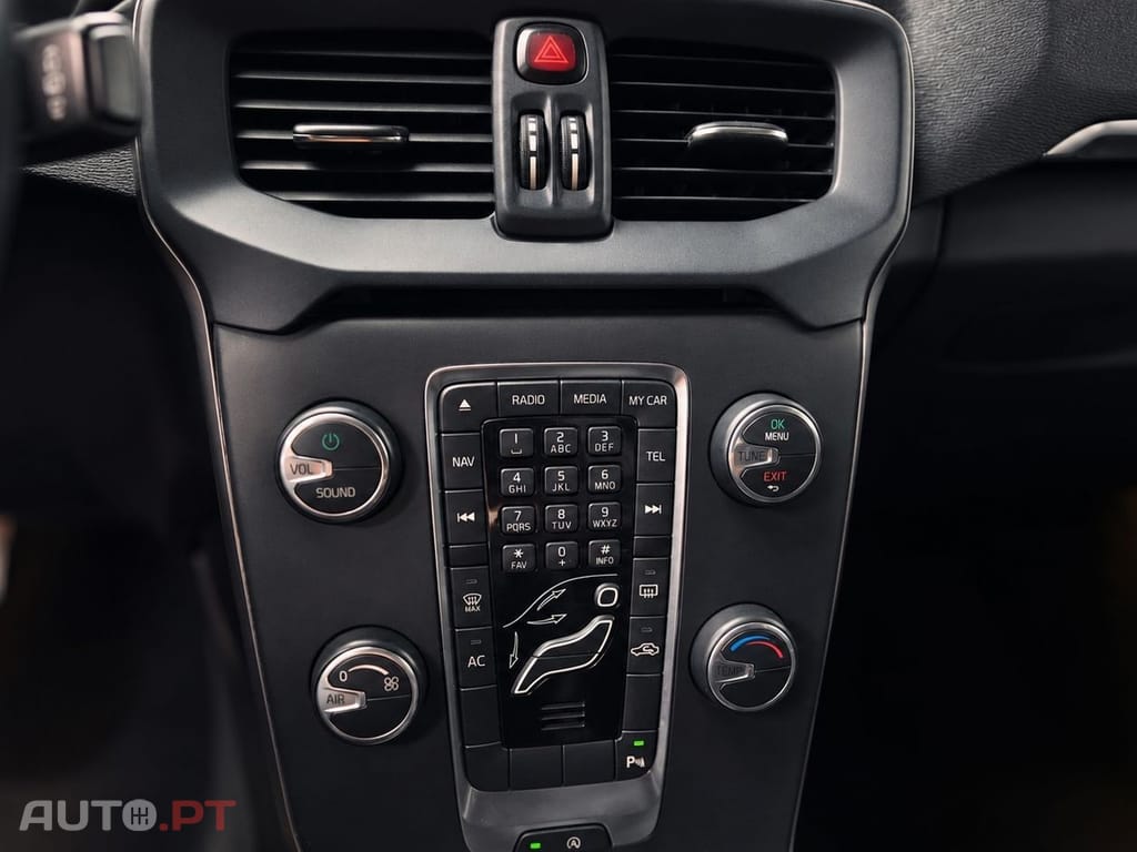 Volvo V40 1.6 D2