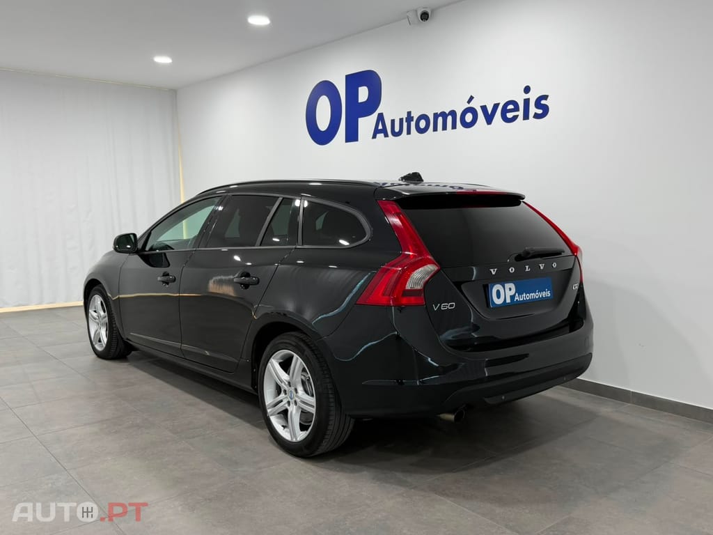 Volvo V60 1.6 D2 Drive Momentum Start/Stop