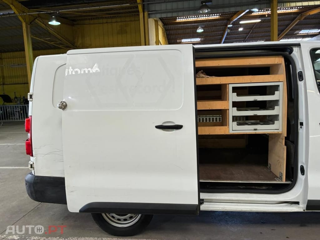 Peugeot Expert 2.0 BlueHDi Long Asphalt