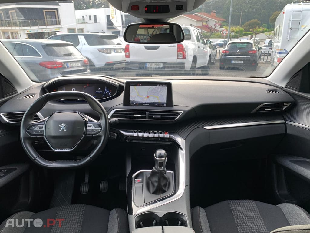 Peugeot 3008 1.5 BlueHDi Active