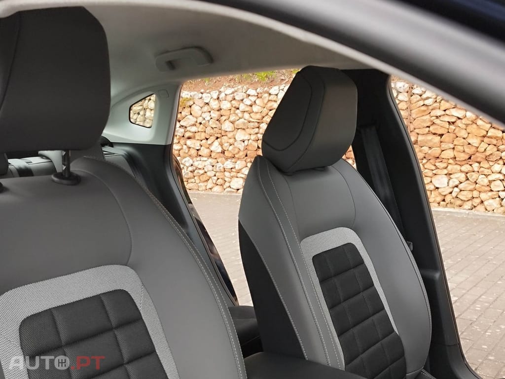 Citroen e-C4 X 54 kWh Autonomia Alargada Plus