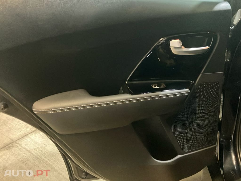 Kia Niro 1.6 GDi HEV EX