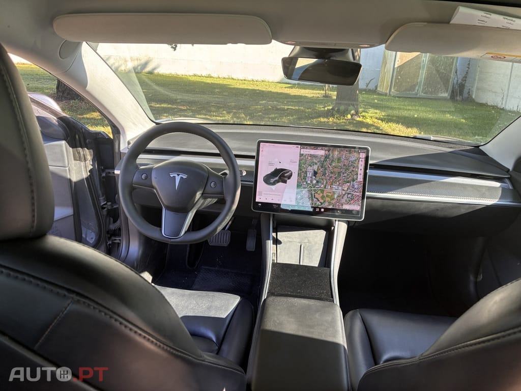 Tesla Model 3 Long Range RWD Business — fotografia 5
