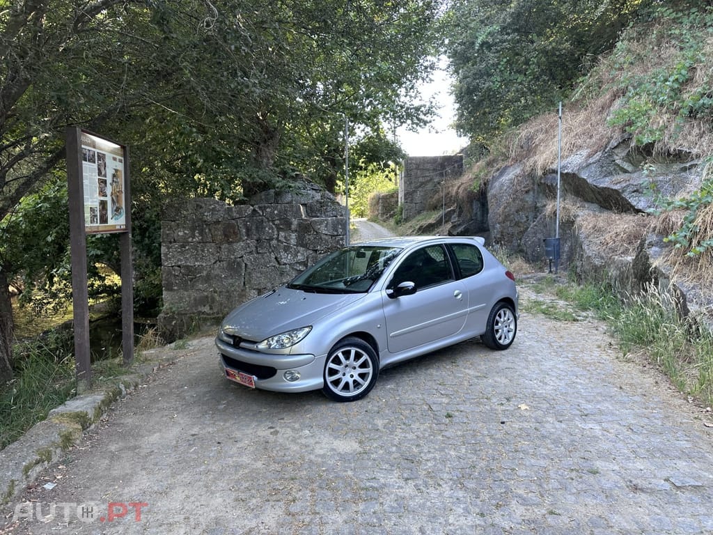 Peugeot 206 1.6 HDi XS