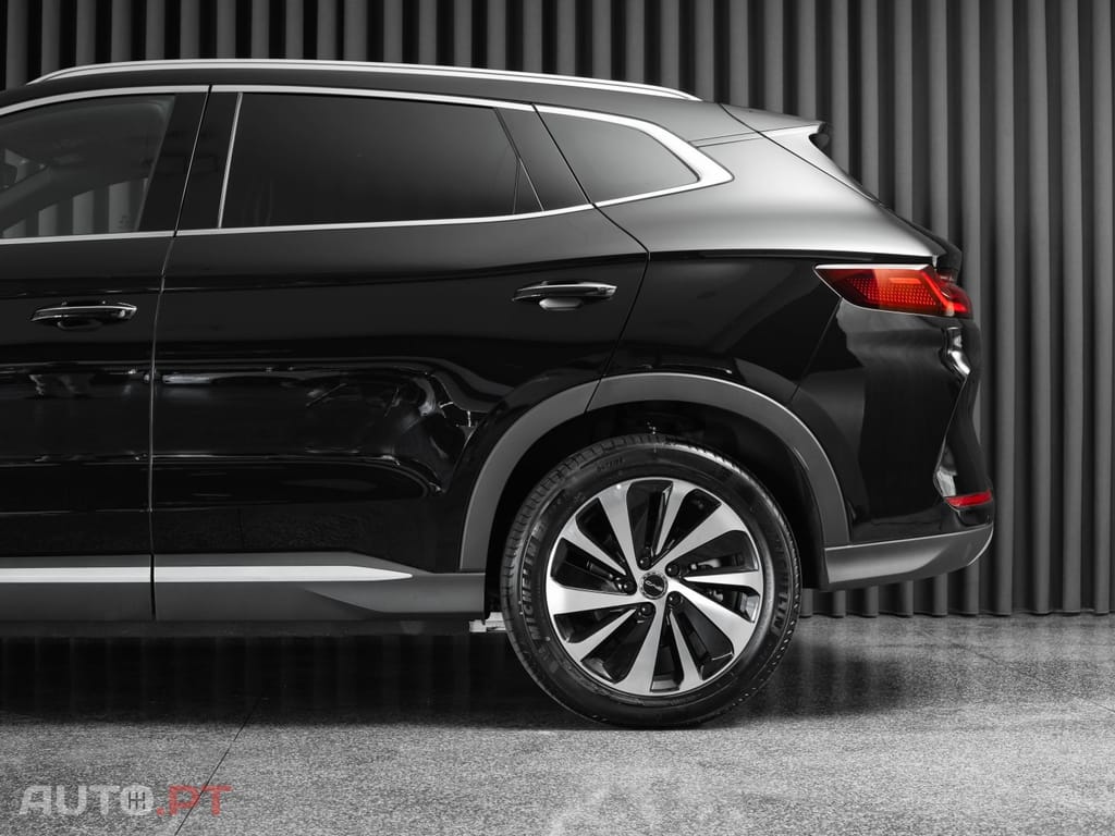 BYD Seal U 87 kWh Design