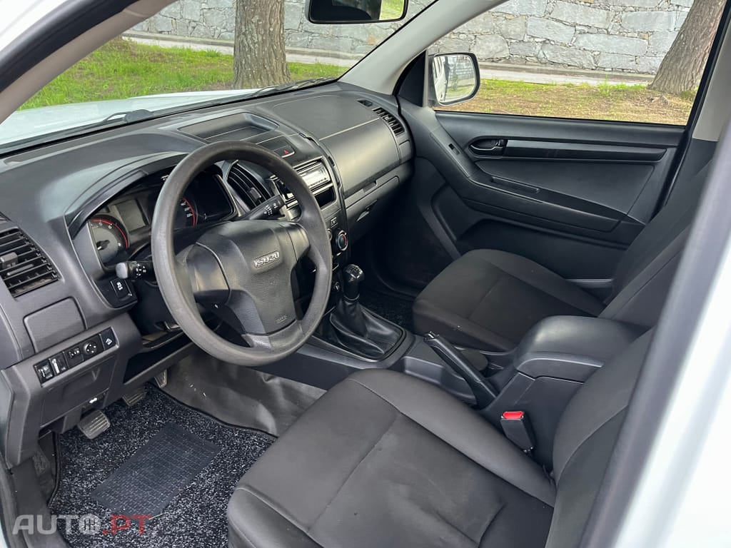 Isuzu D-Max .