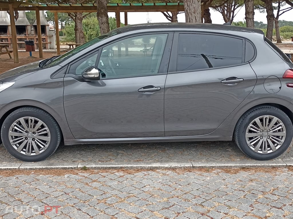 Peugeot 208 1.5 BlueHDi Active Business Pack