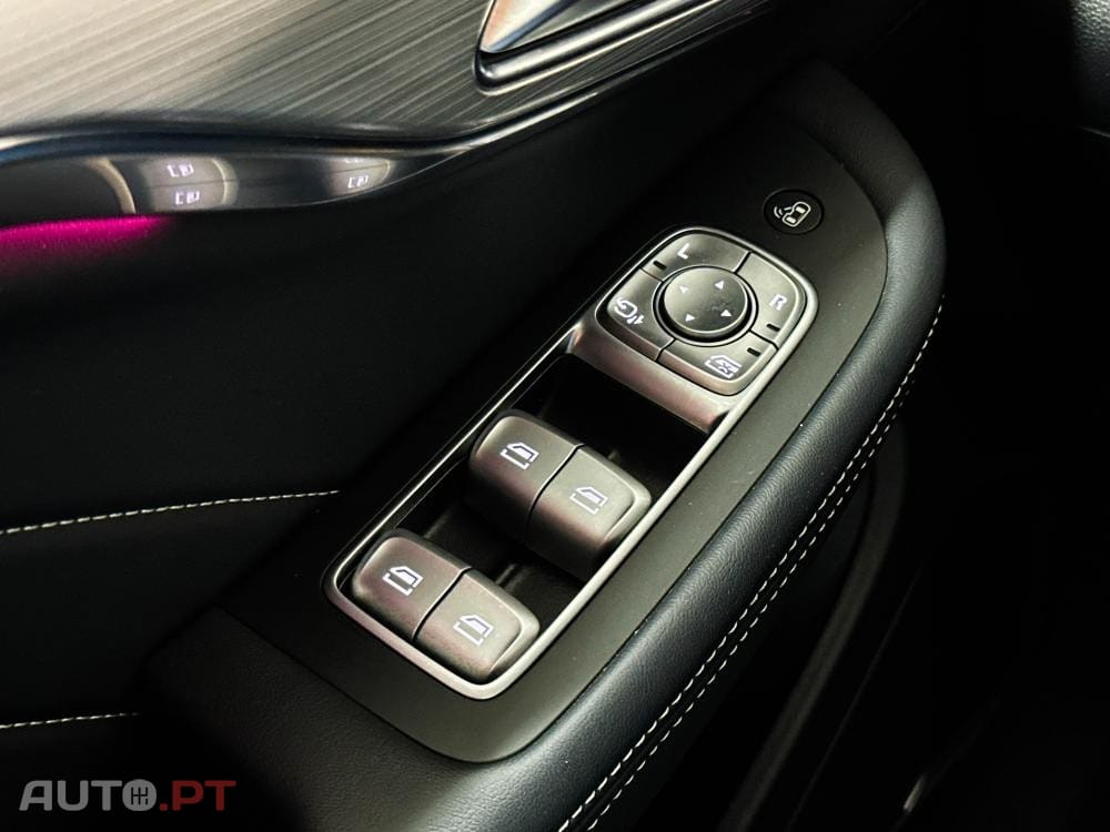 MG Marvel R 70 kWh AWD Performance