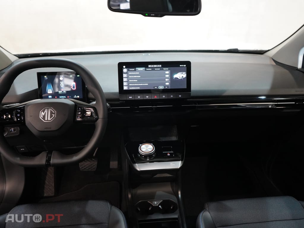 MG MG4 64 kWh Luxury