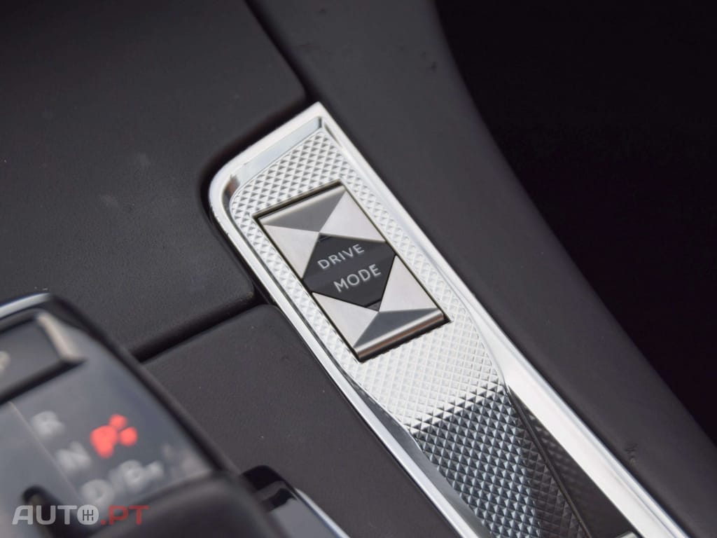 DS DS7 Crossback E- Tense 4x4 Opera