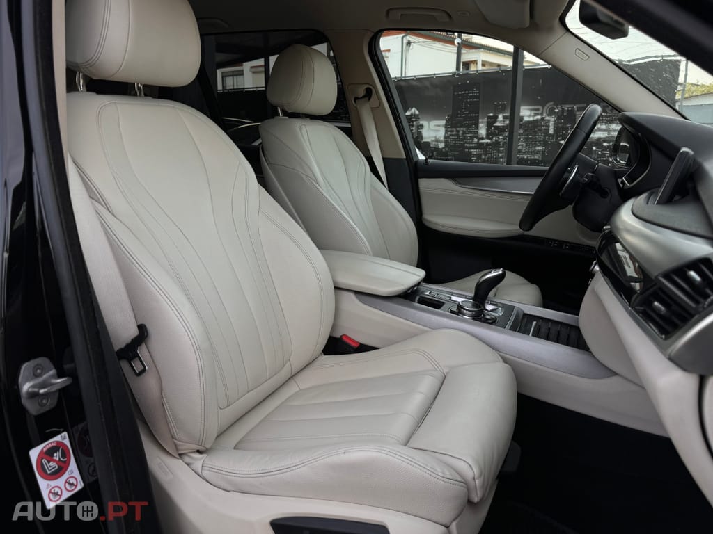 BMW X5 25 d sDrive Comfort 7L