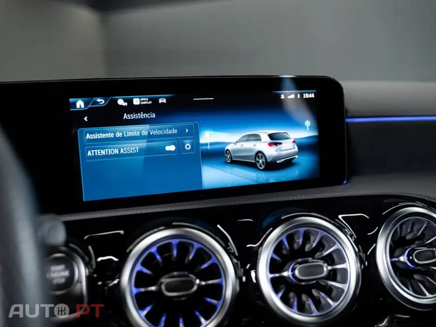 Mercedes-Benz A 250 e AMG Line