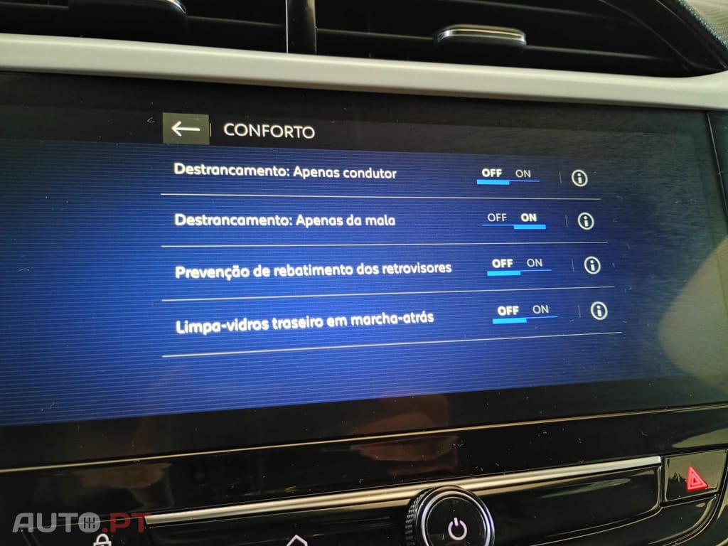 Opel Corsa Outro