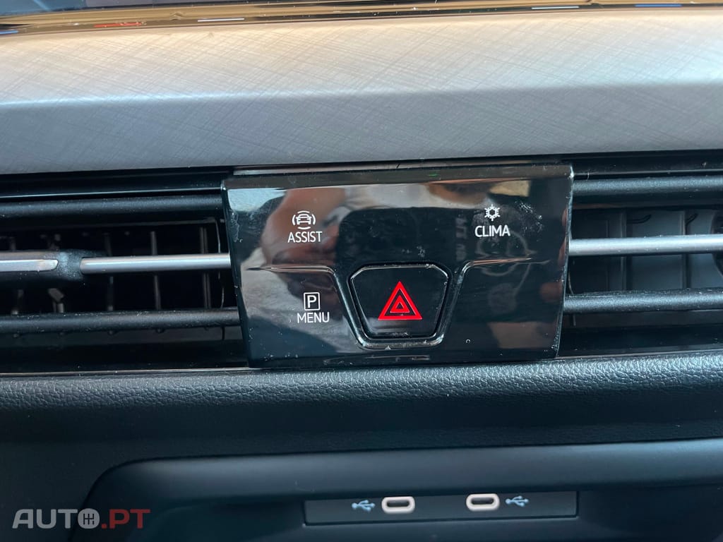 Volkswagen Golf Variant 1.5 eTSI OPF DSG Life