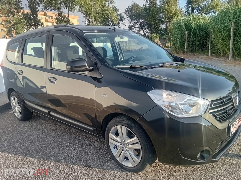 Dacia Lodgy 1.5 Blue dCi SL Go 7L