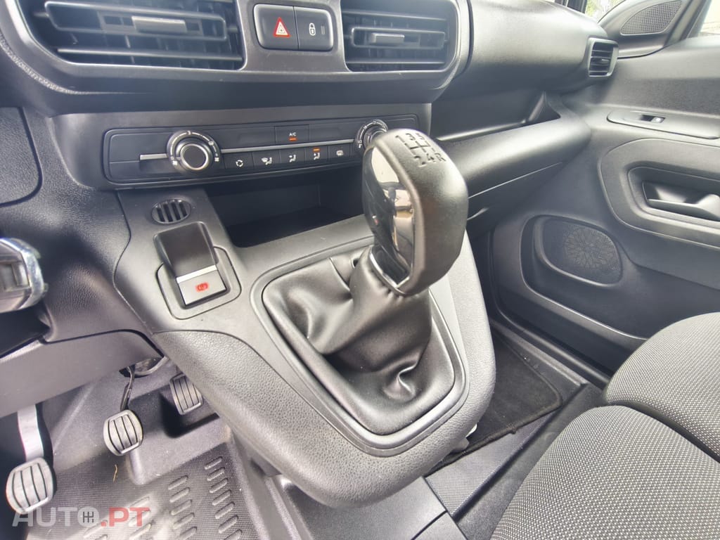 Peugeot Partner 1.6 BlueHDi L1 Premium 3L
