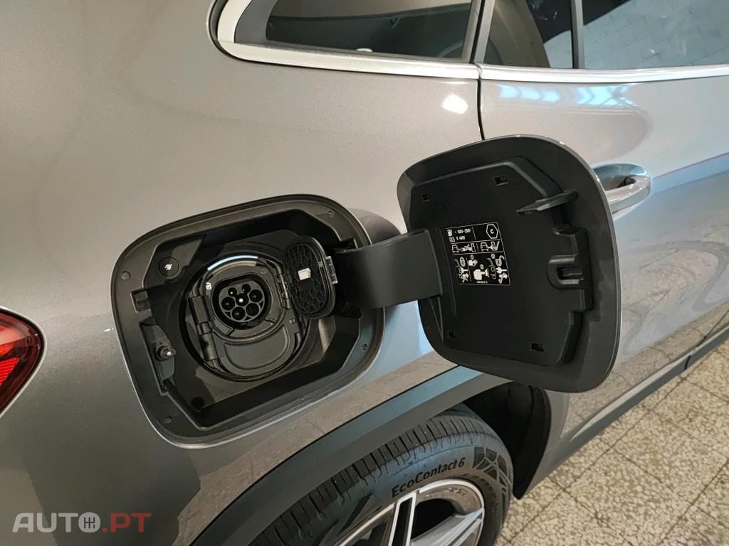 Mercedes-Benz GLA 250 e AMG Line