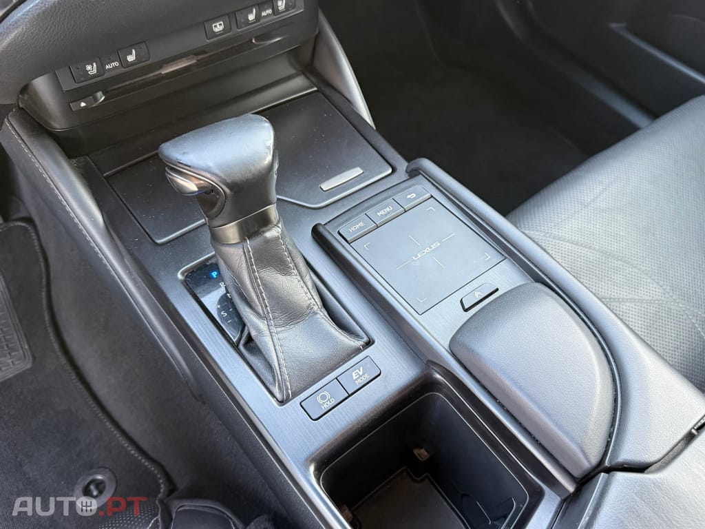 Lexus ES Executive+