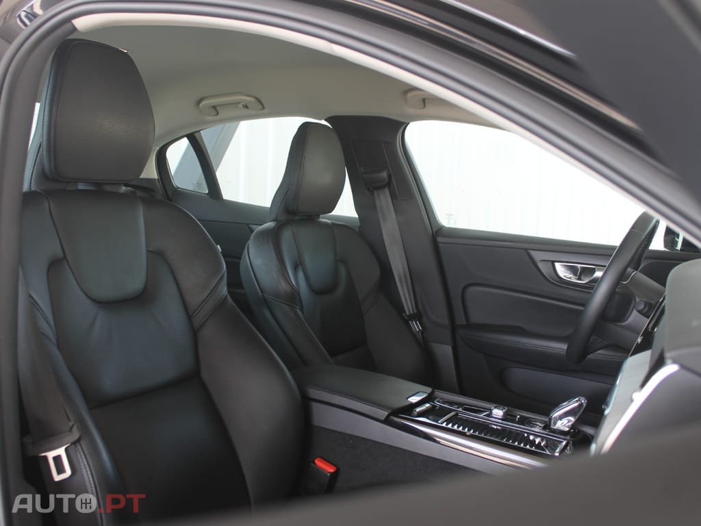 Volvo S60 2.0 T8 PHEV Inscription AWD 455 cv