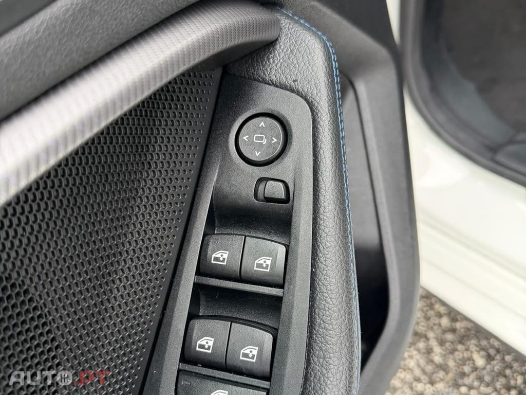 BMW 216 d Pack Desportivo M