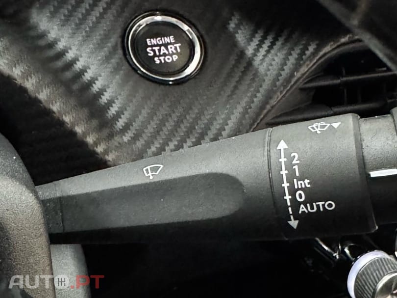 Peugeot 2008 PureTech 100 Stop&Start Allure Pack
