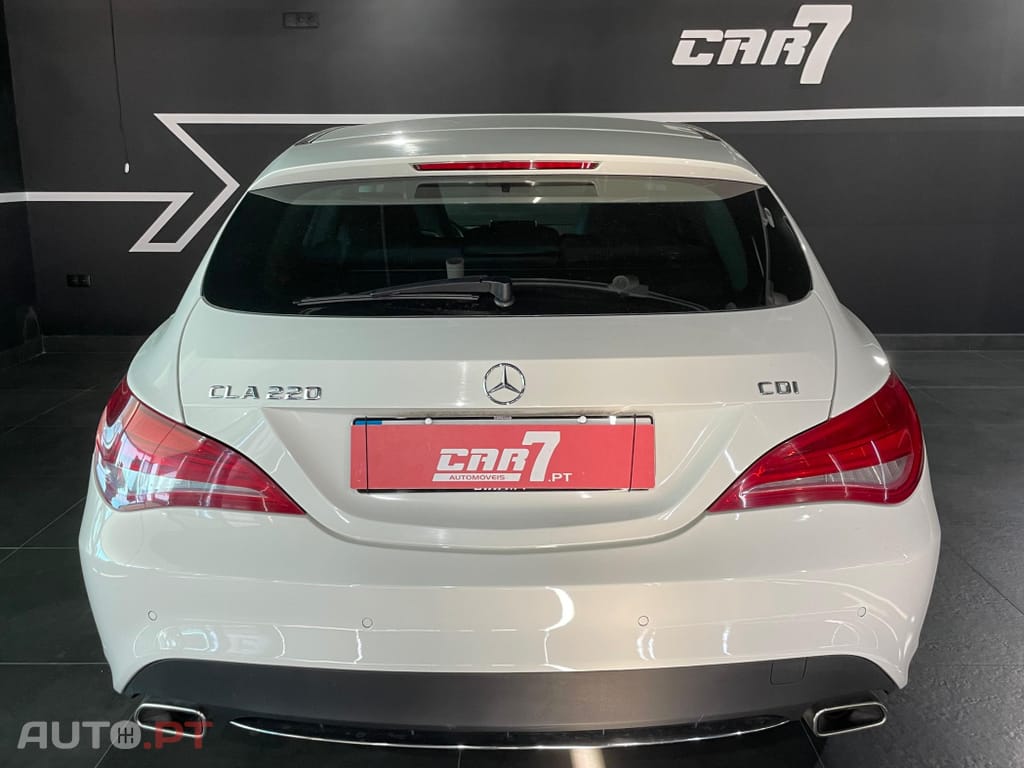 Mercedes-Benz CLA 220 d Shooting Brake AMG Line Aut.