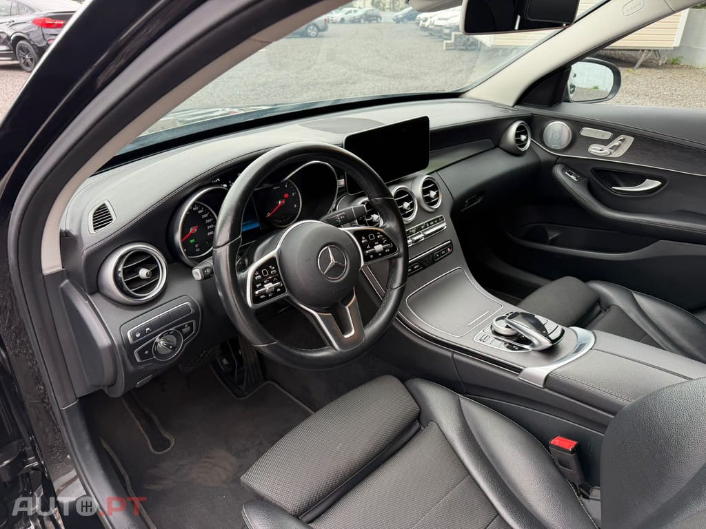 Mercedes-Benz C 300 de AMG Line