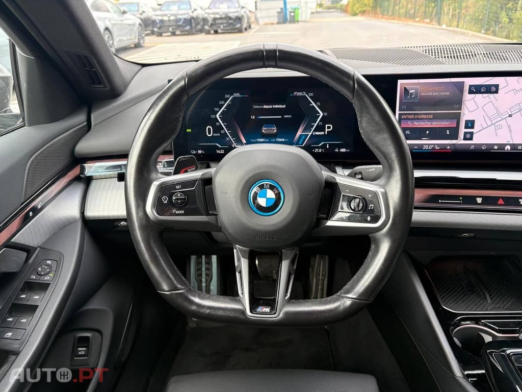 BMW i5 eDrive40