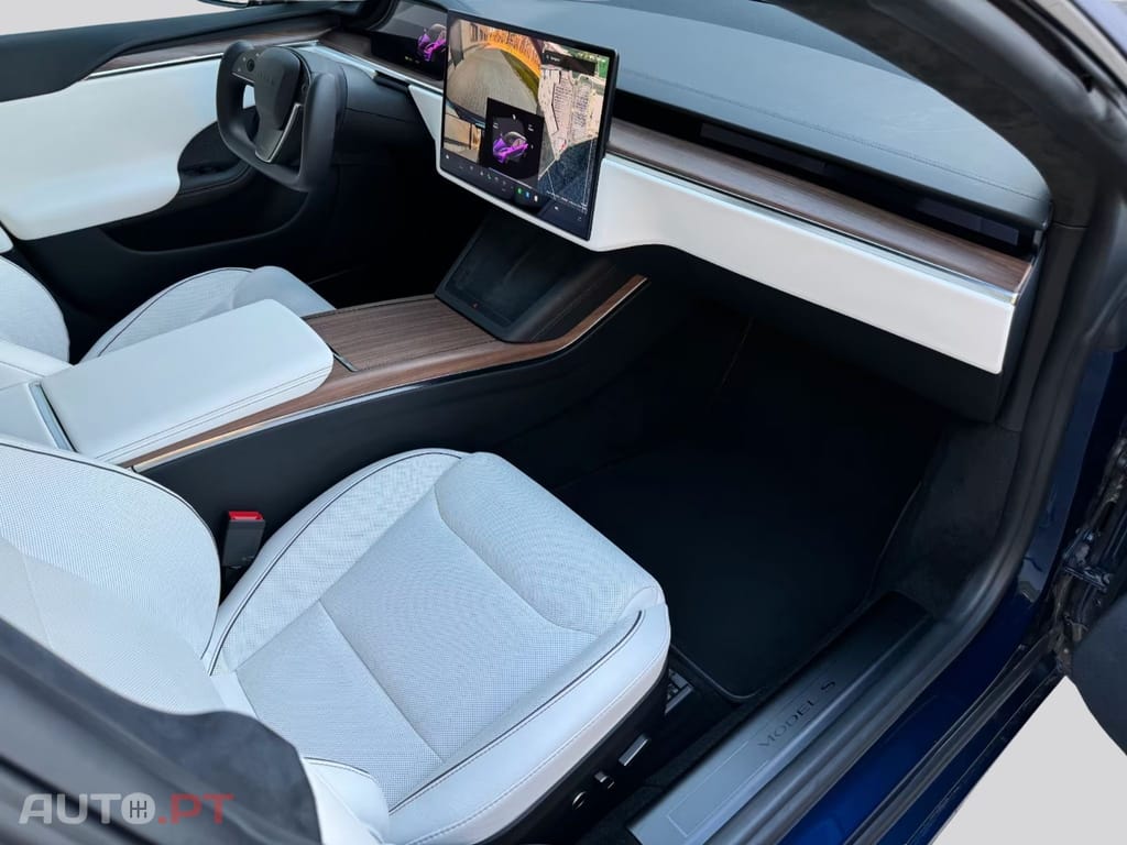 Tesla Model S I.V.A DEDUTIVEL Plaid