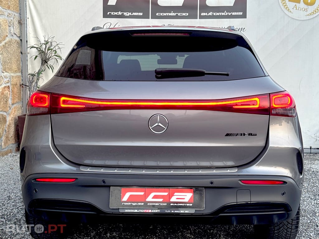 Mercedes-Benz EQA 250 AMG Line IVA Dedutível