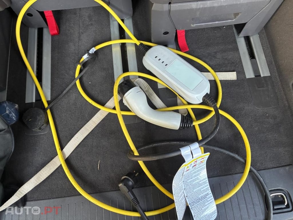 Volkswagen Multivan Court 1.4 eHybrid Life DSG6