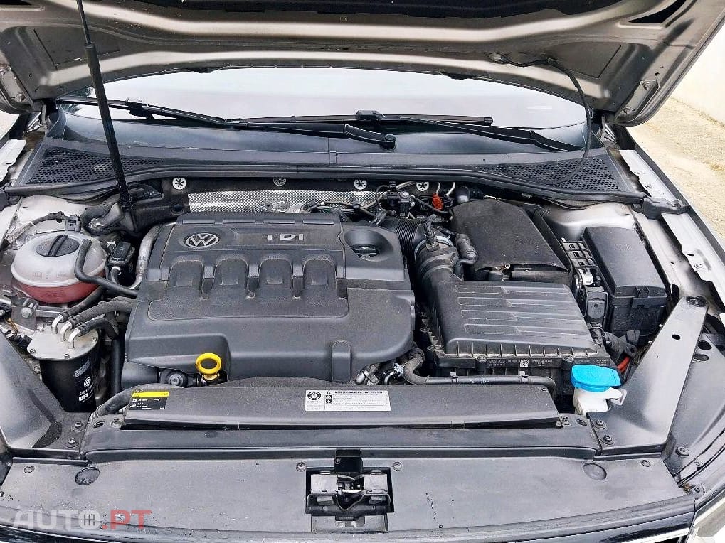 Volkswagen Passat 2.0 TDI HIGHLINE 150cv / 175€ mês