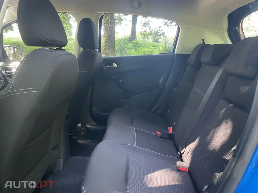 Peugeot 208 1.6 BlueHDi Allure