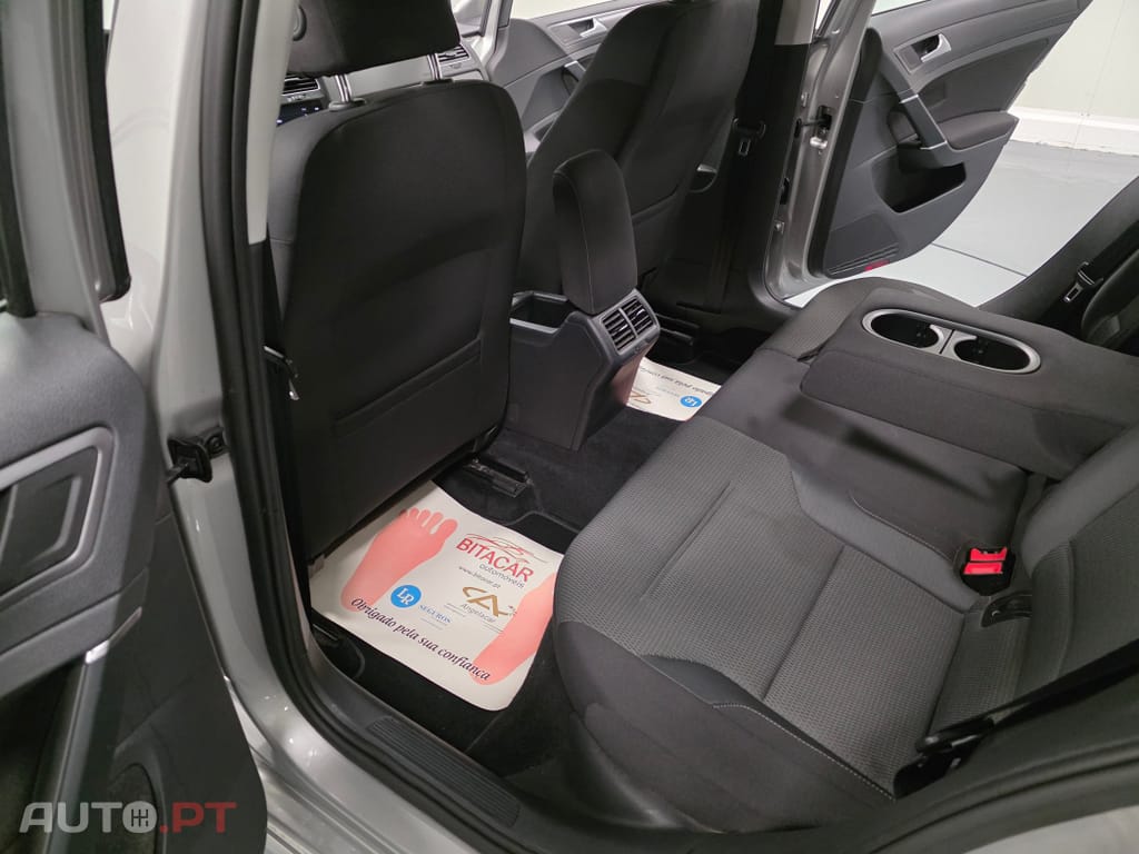 Volkswagen Golf 1.6 TDI Confortline