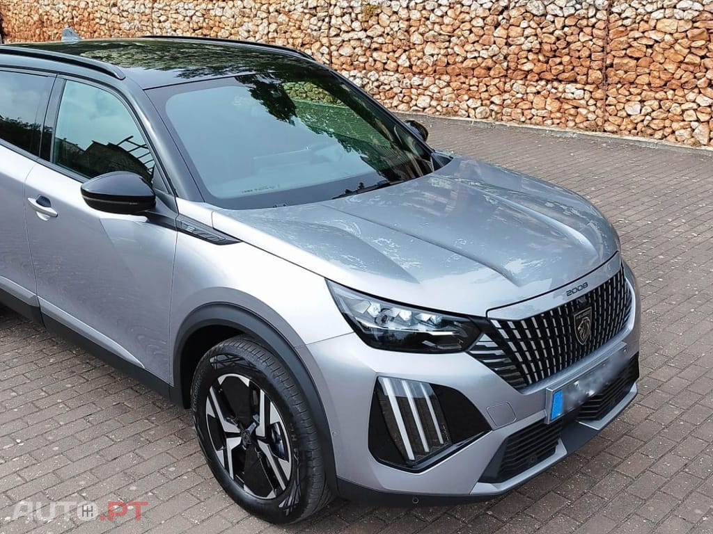 Peugeot E-2008 54 kWh GT