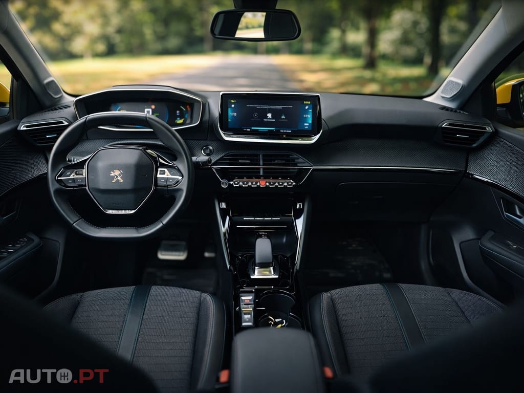 Peugeot E-208 Active