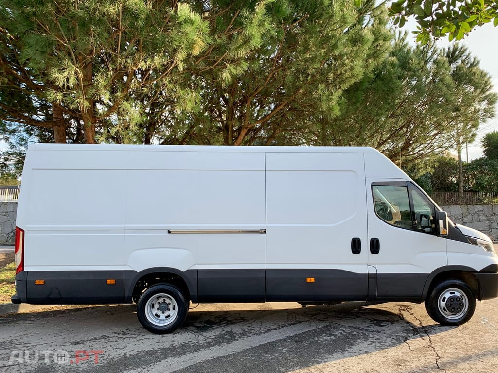 Iveco Daily 3.0 35S15V 4100 18m3