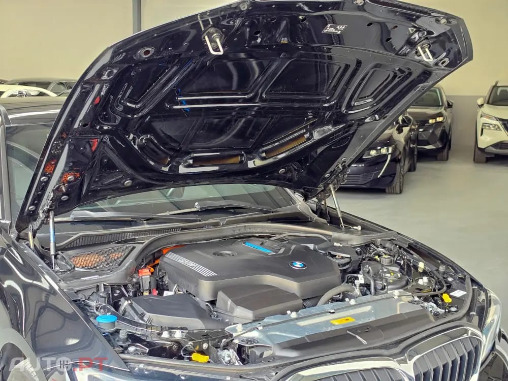 BMW 320 e Line Sport Auto