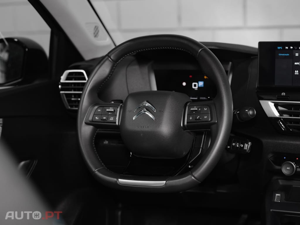 Citroen C4 X 1.2 PureTech Plus EAT8