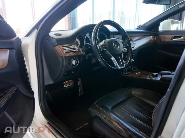 Mercedes-Benz CLS 350 CDI BlueEfficiency