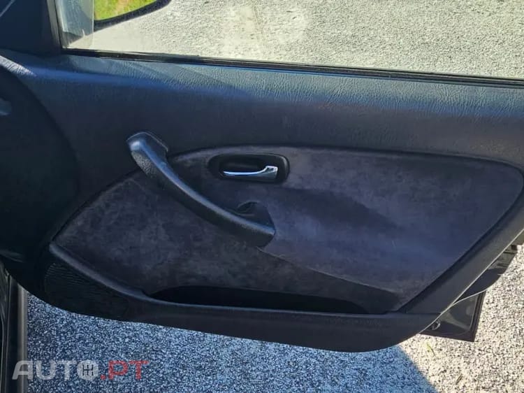 Honda Civic 1.4i Profile