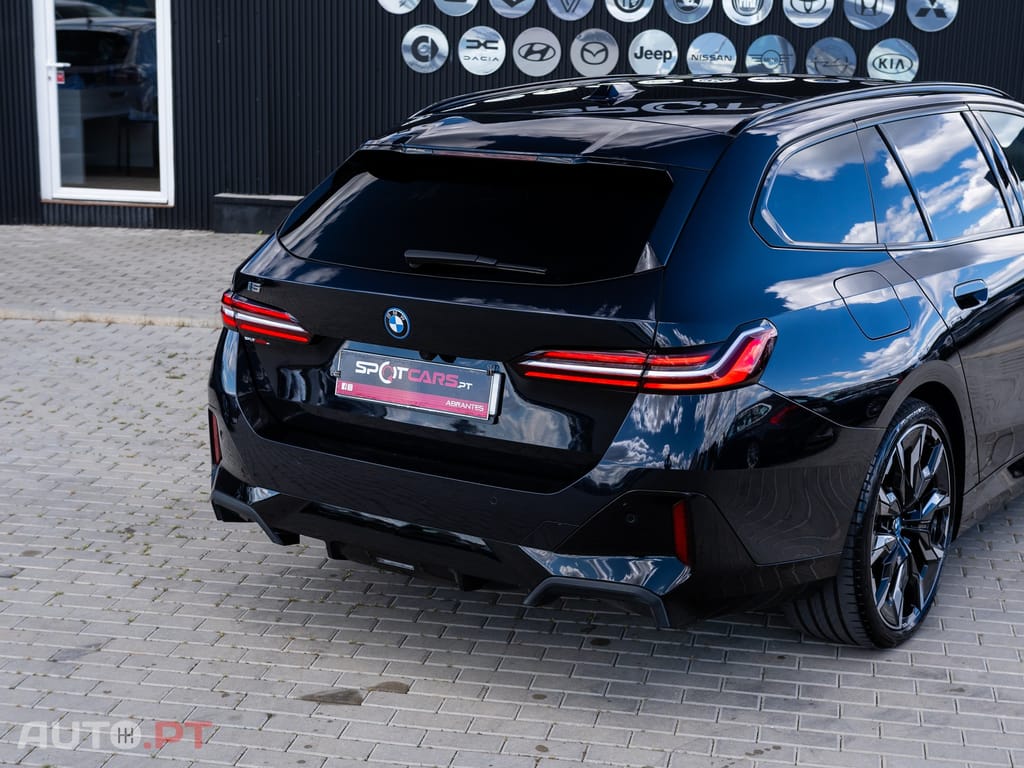 BMW i5 eDrive40 Pack Desportivo M Pro